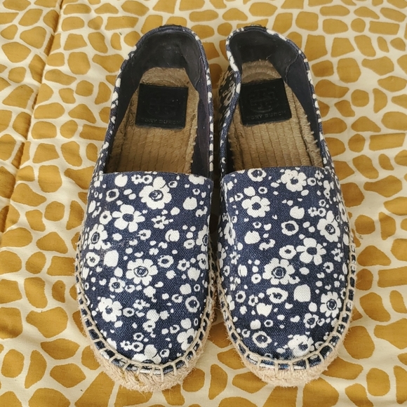 Tory Burch Shoes - Tory Burch Risa Blue/White Gold Reva Espadri